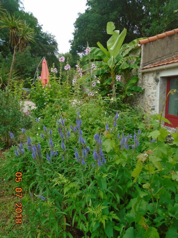 Bed and Breakfast Les Trois Etangs Saint-Viaud Exterior foto